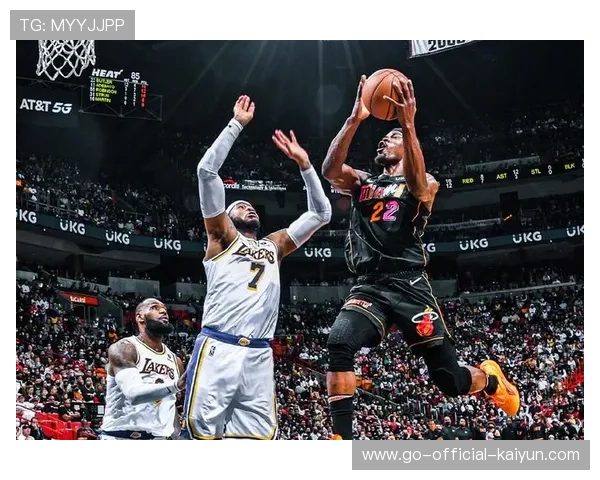 热火团队替补贡献成为比赛焦点话题