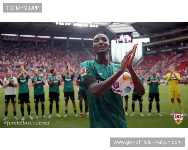 斯图加特边路联动迫近禁区核心