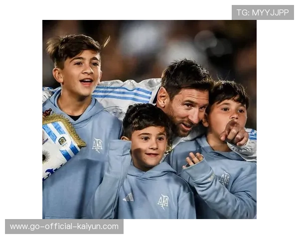 西汉姆联锁定梅西式组织中枢,打造足球管理新时代 西汉姆联锁定梅西式组织中枢,打造足球管理新时代